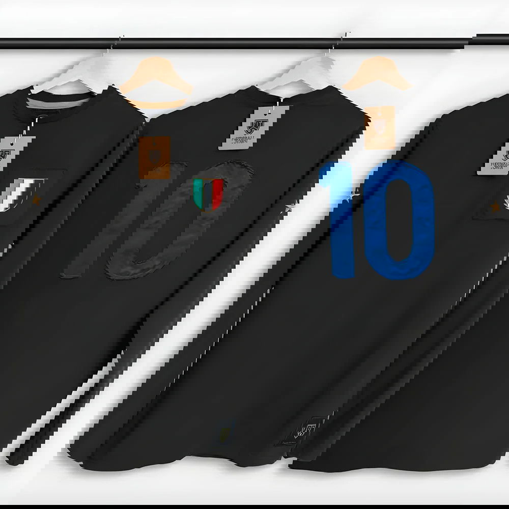 Italy Gli Azzurri Black Number 10 Retro Shirt Italy Gli Azzurri Black Number 10 Retro Shirt