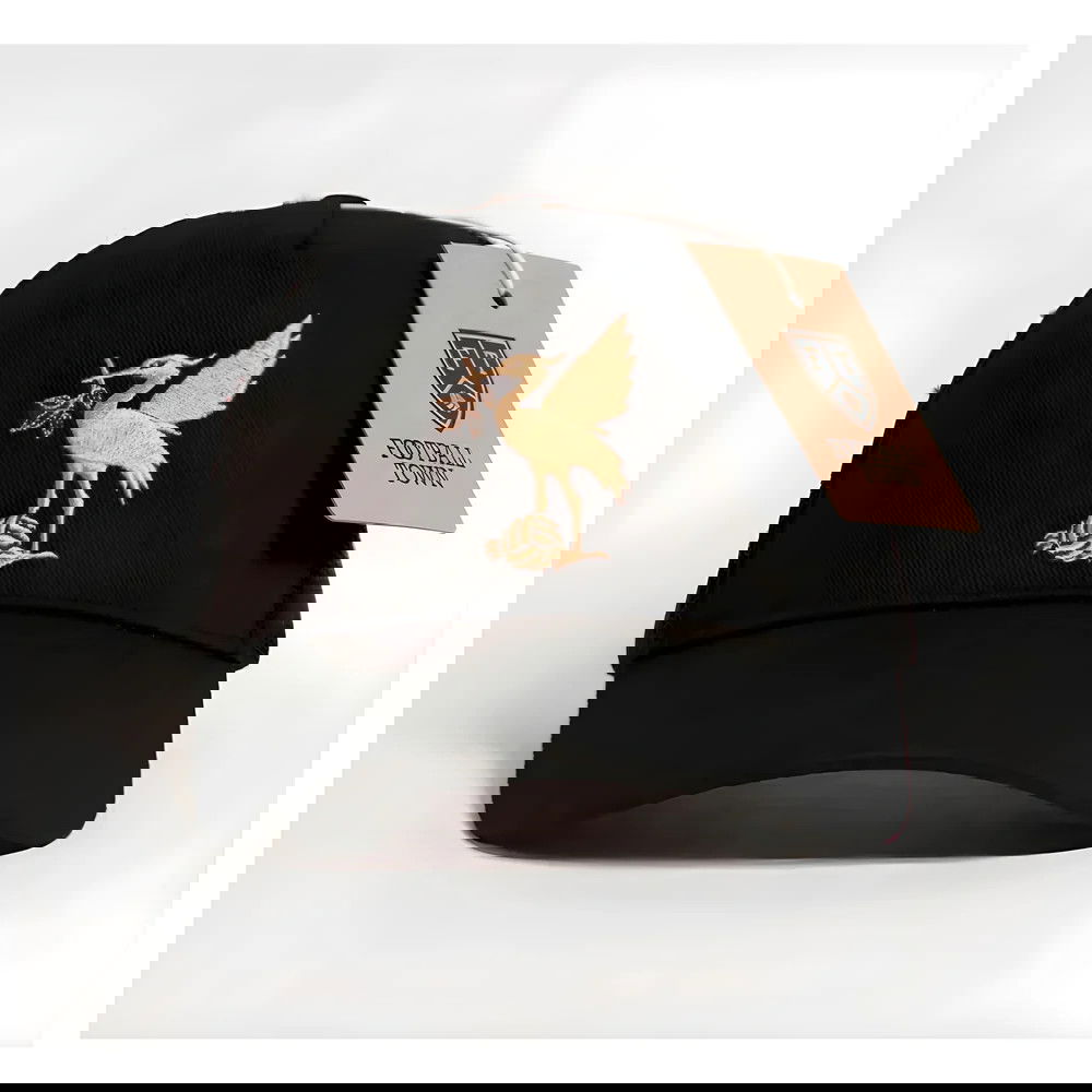 Liverpool The Bird Trucker Cap Black Liverpool The Bird Trucker Cap Black