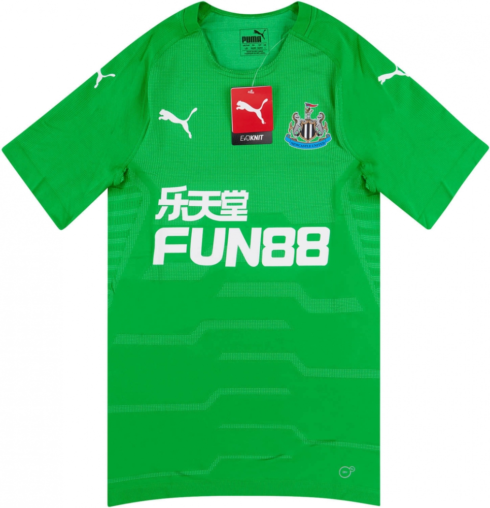 2018-19 Newcastle Player Issue Goalkeeper SS Shirt Green